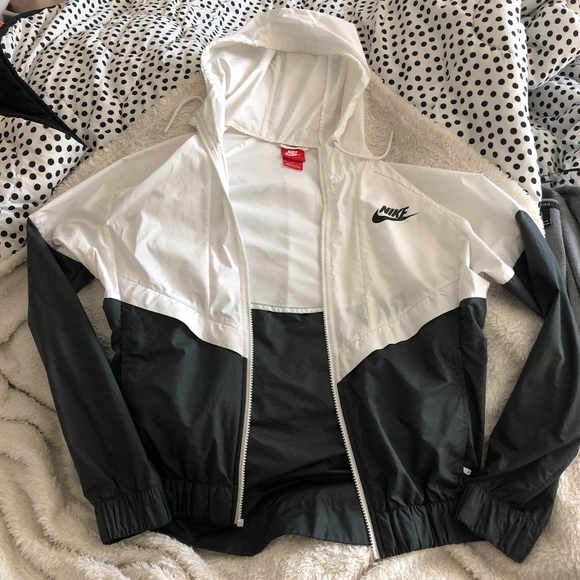 Nike Jackets & Blazers - Nike Windbreaker